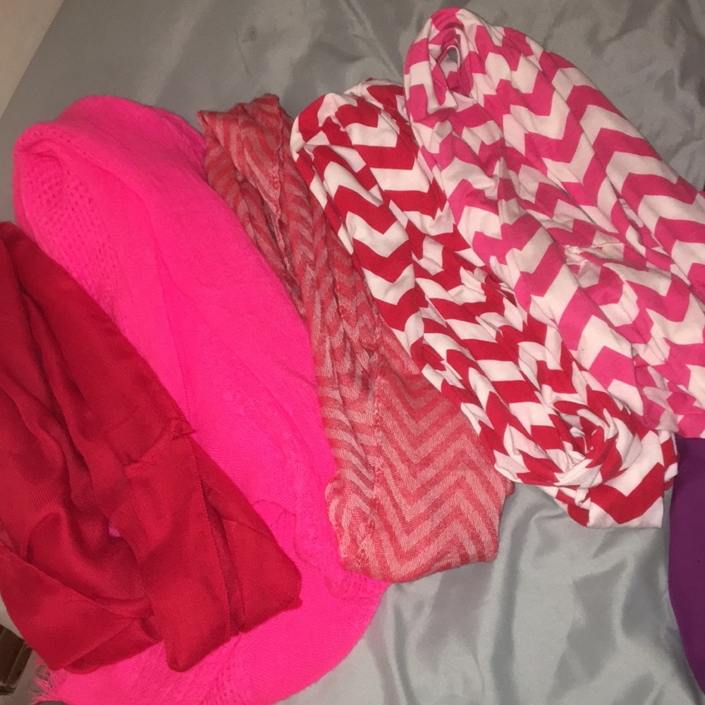 5 infinity scarfs